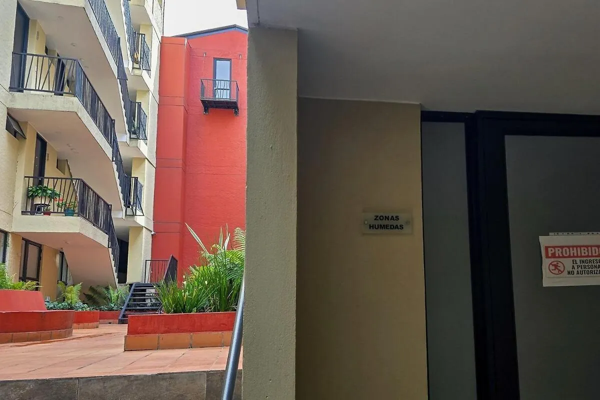 Cerca A La Candelaria, Bogota, Moderno Con Parqueadero 0*, Bogotá